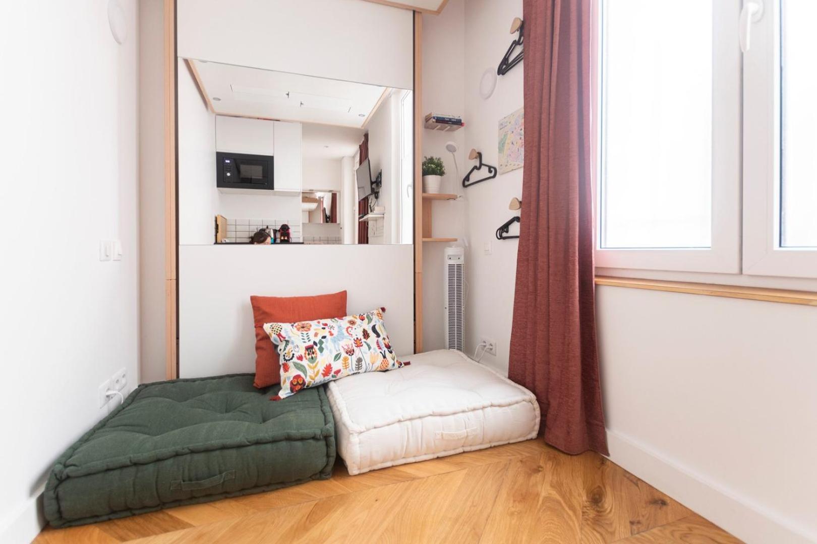 Super Central Mini Studio - 2 Pax, Murphy Bed ปารีส ภายนอก รูปภาพ